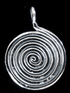 Forntida spiral hänge i Äkta silver.