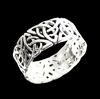 8.5 mm. Genombruten keltisk ring i Äkta silver.