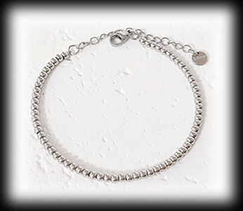 Armband med kulor - rostfritt stål.
