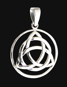 Vacker keltisk evighets knut i Äkta silver.