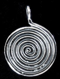 Forntida spiral hänge i Äkta silver.