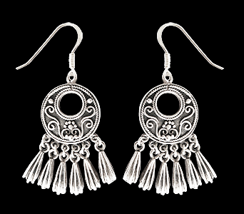 Vikingastil - Otroligt vackra örhängen i Äkta silver.