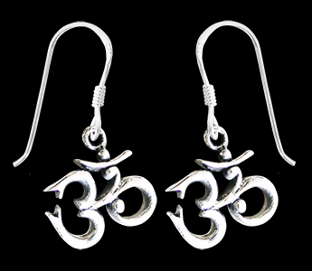 Vackra Aum / Ohm örhängen i Äkta silver.