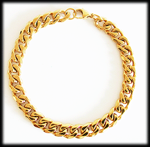 10 mm. Guldpläterat stålarmband.