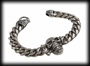 Dödskalle armband med snyggt lås.