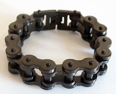 20 mm. Blank. MC Armband i svart stål. 