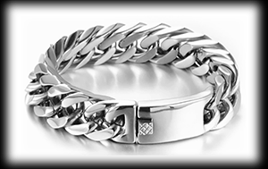 Pansarlänk i stål. 16 mm bred.