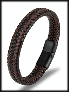 Brunt läderarmband med spänne i svart stål.