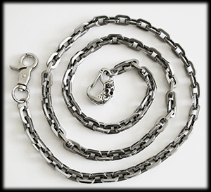 Annorlunda plånboks kedja med döskalle - Wallet chain, nyckelringskedja i rostfritt stål.