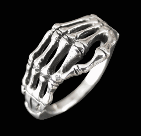 Barn/ vuxen ring med skeletthand i Äkta silver.