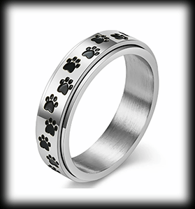 6 mm. "LOVE my dog" Spinner ring i rostfritt stål..