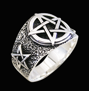 Bred Pentagram ring i Äkta silver.