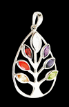 Konstnärligt och mycket elegant halsband med Livets träd och chakra stenar.