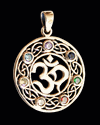Ohm-smycke / Aum halsband. Chakra halsband i brons.