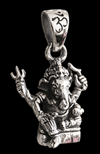 Ganesh hänge med Ohm.