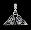 Keltisk triangel i Äkta silver.