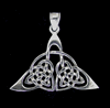 Keltisk triangel i Äkta silver.