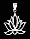 Vackert halsband med en lotusblomma i silver.