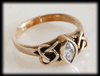 Keltisk ring med kristall.