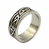 Keltisk ring i stål.