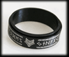 8 mm. Svart spinnerring med runor och Phoenix.
