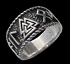 Bandring med Valknut.